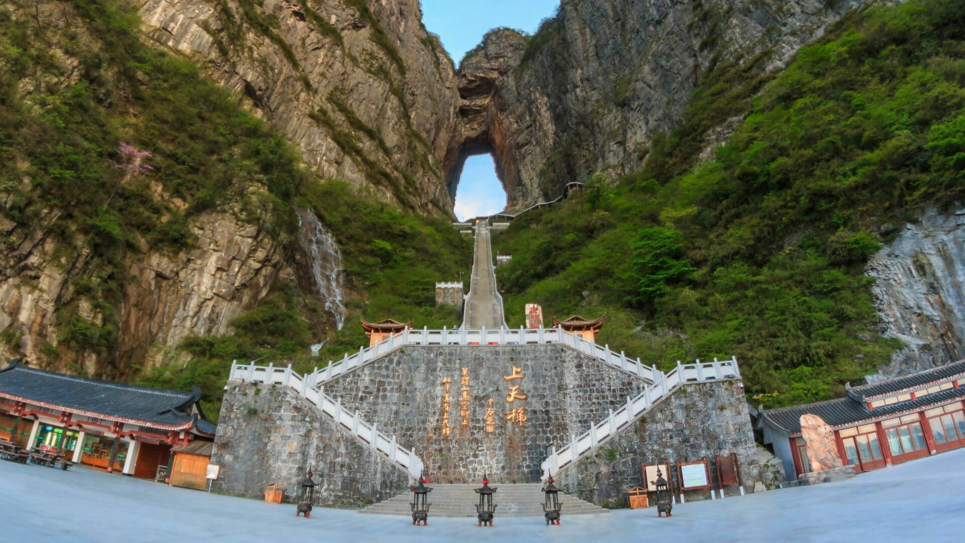 Truonggiagioi_hanoigreentour