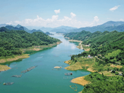 01-Hoa_Binh_hydroelectric